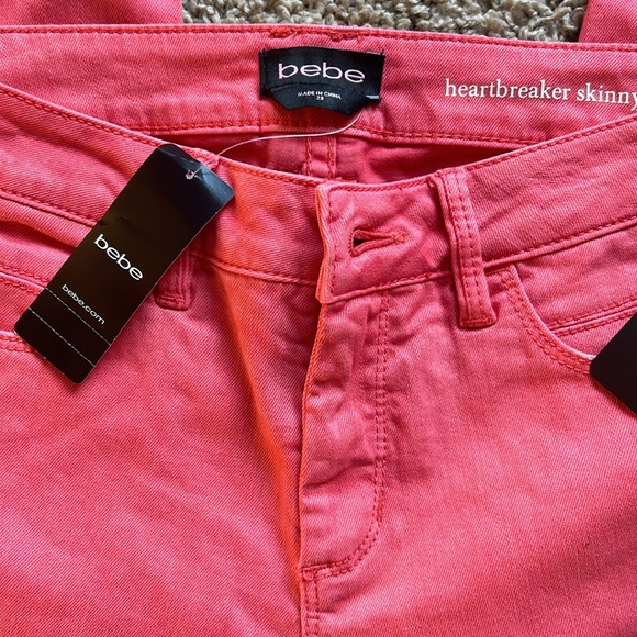 Bebe skinny crop jeans size 28 , minimal distressed - Picture 2 of 4